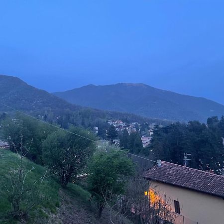 Asso Laghi Di Como Appartamento Di Licinia E Mario מראה חיצוני תמונה
