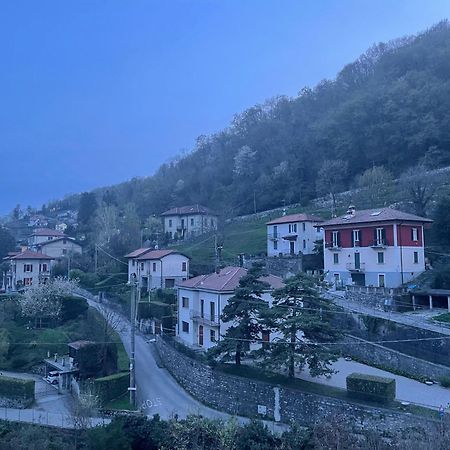 Asso Laghi Di Como Appartamento Di Licinia E Mario מראה חיצוני תמונה
