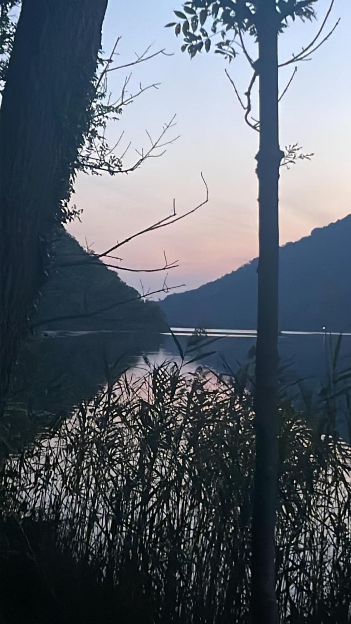 Asso Laghi Di Como Appartamento Di Licinia E Mario מראה חיצוני תמונה
