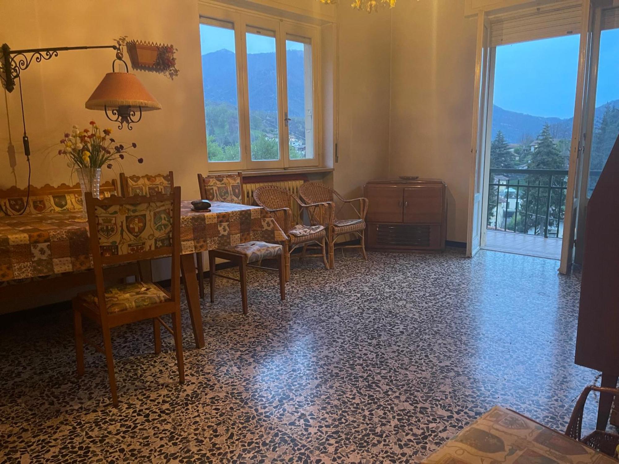 Asso Laghi Di Como Appartamento Di Licinia E Mario מראה חיצוני תמונה